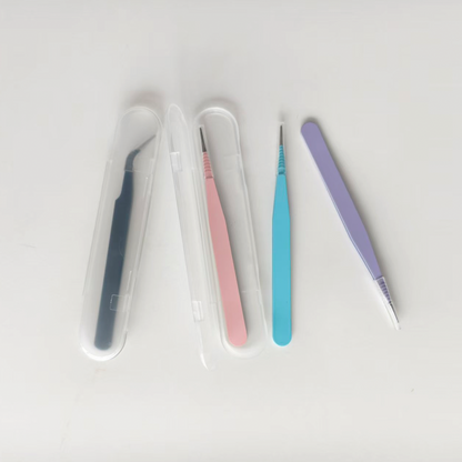 05046 Tweezers with Clear Container