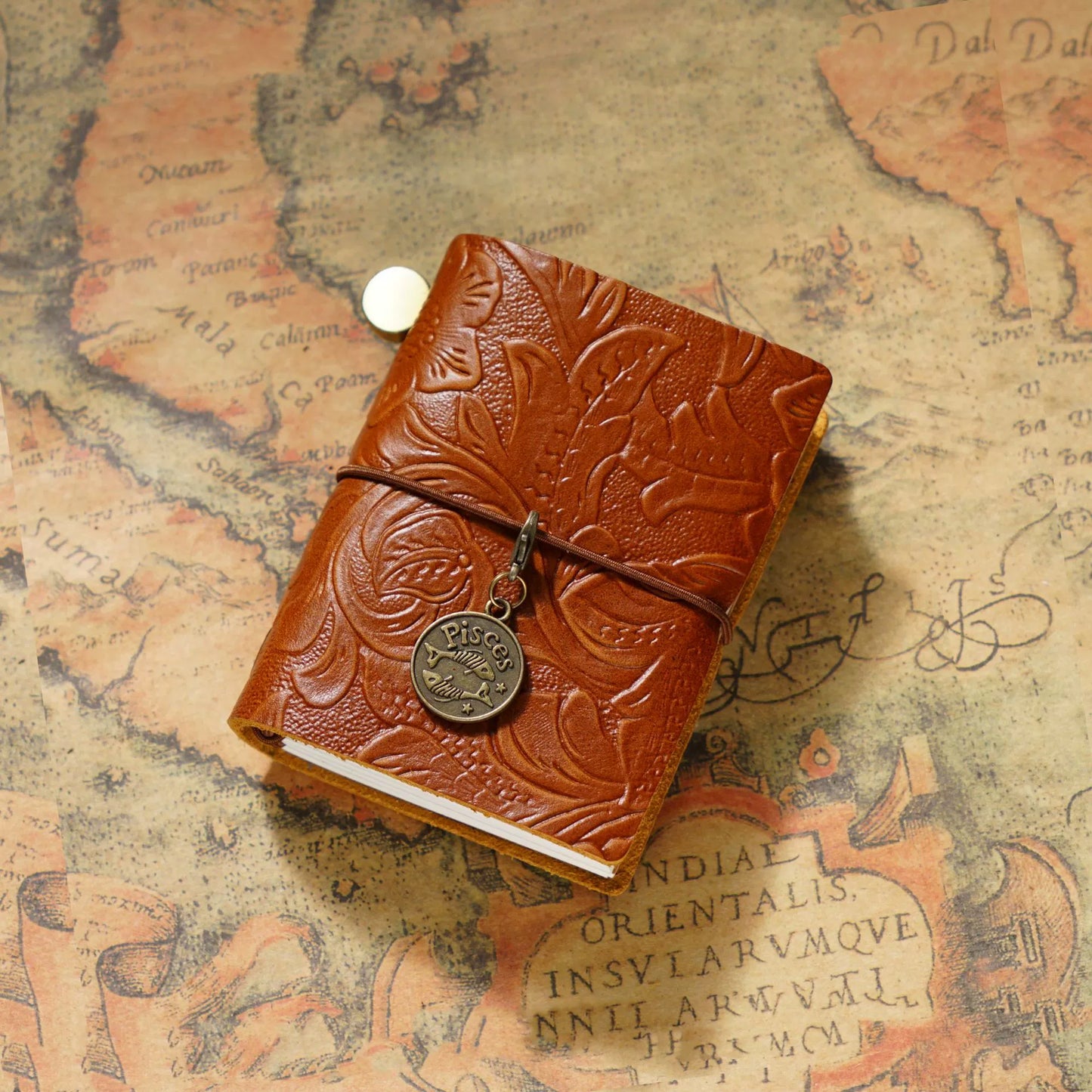 #04018 Small Vintage Journal Book