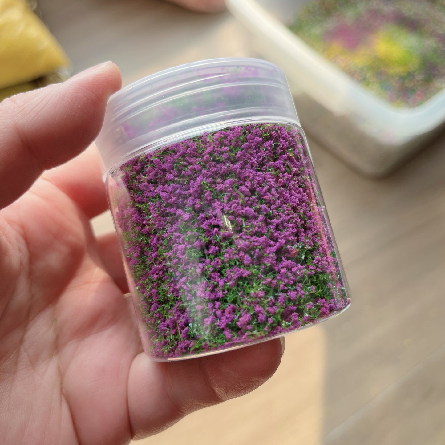 #05005 Bottled Colorful Tree Powder