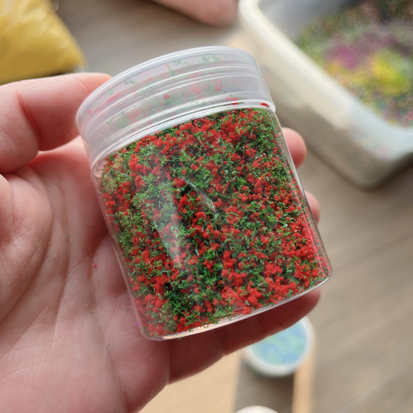 #05005 Bottled Colorful Tree Powder