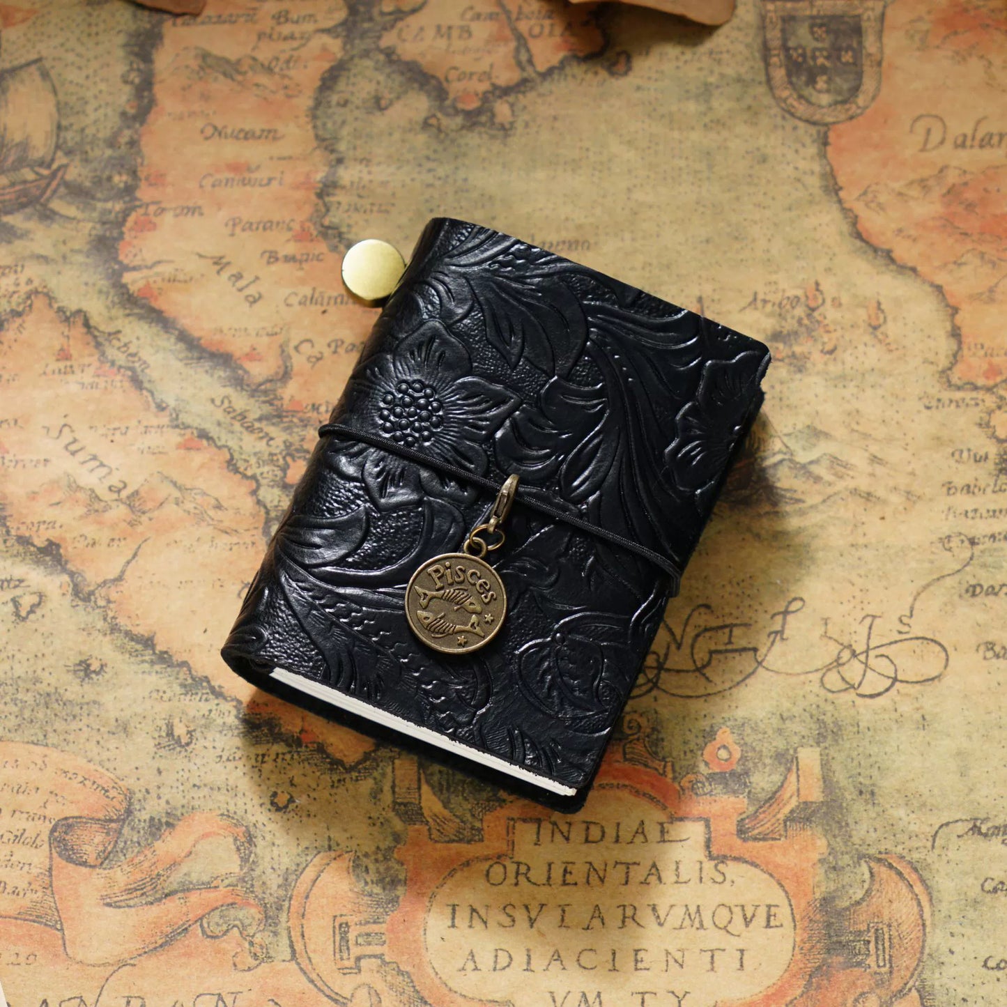 #04018 Small Vintage Journal Book